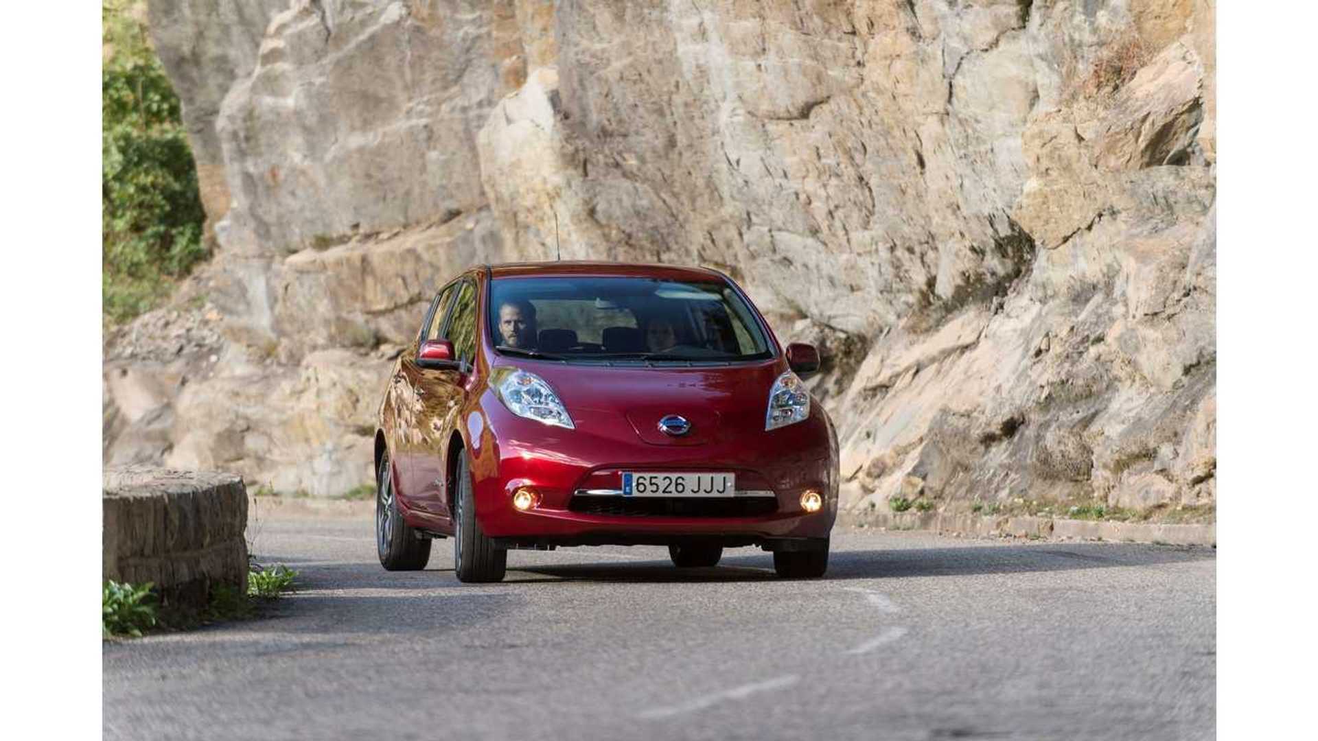 Fully Charged Checks Out Longer Range 30 Kwh Nissan Leaf Video Review