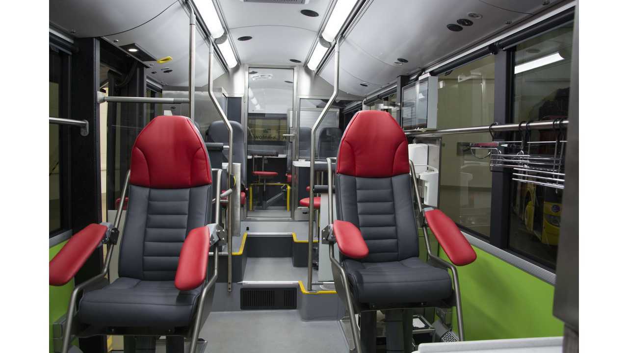 The world’s first mobile blood donation centre in an electric bus - the Solaris Urbino 8.9 LE electric
