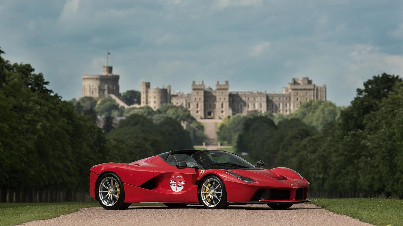 Ferrari LaFerrari Aperta Windsor Castle