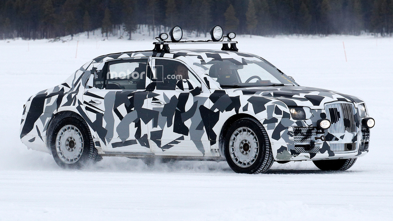 Mysterious limousine prototype spy photo