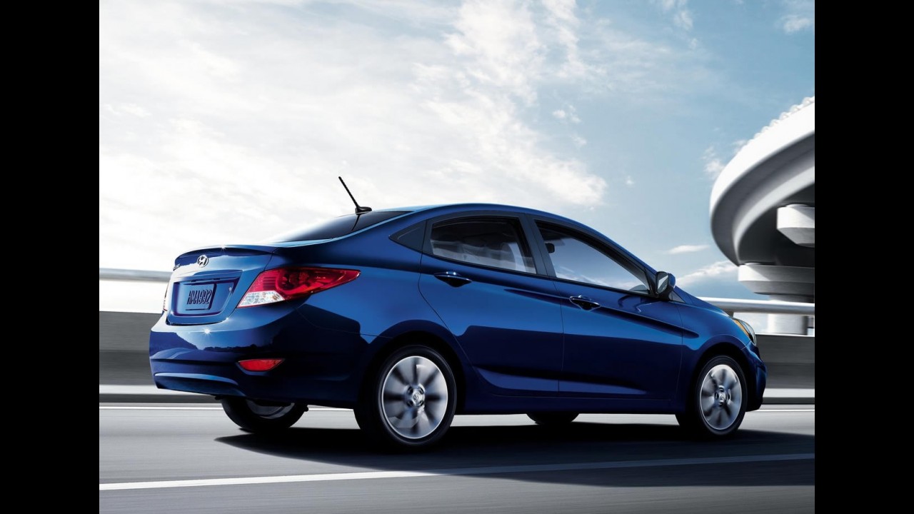 Hyundai divulga imagens e detalhes Accent 2012 para os EUA - Preços começam em US$ 12.445