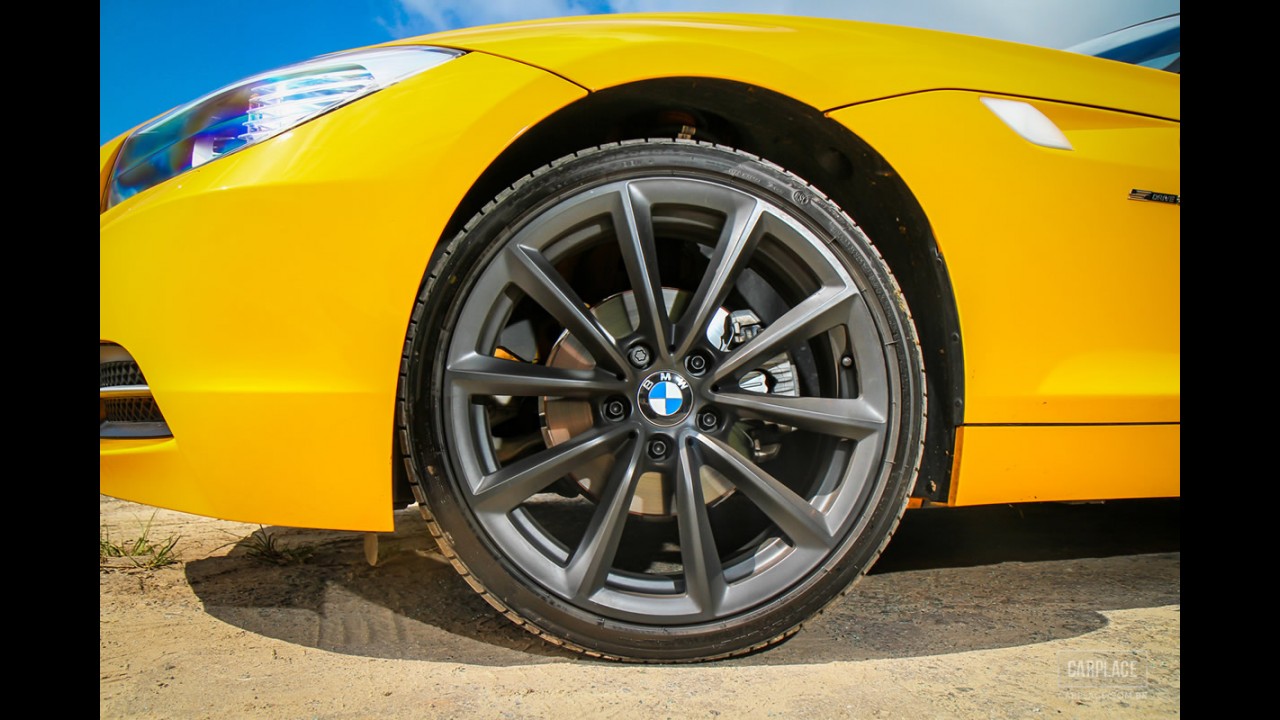 Teste especial de verão Carplace: BMW Z4 20i Pure Impulse - Na cor da estação