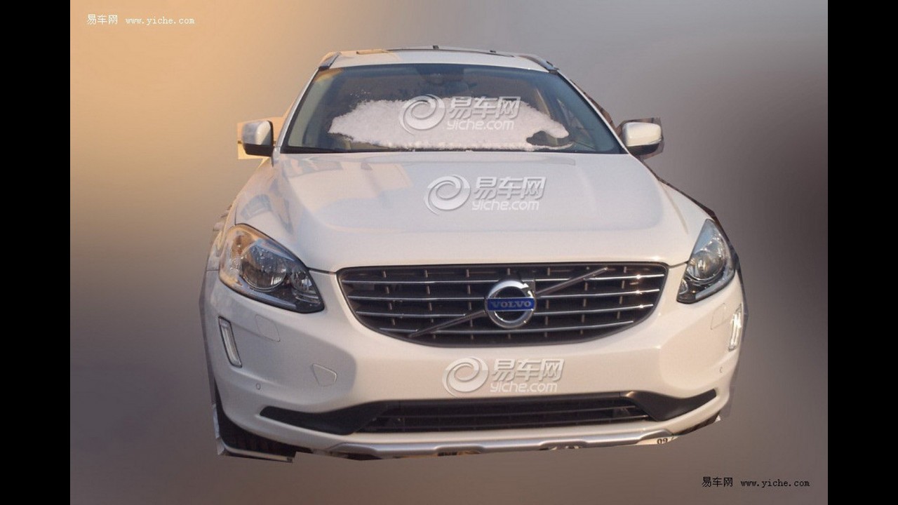 Flagra: Volvo XC60 com visual reestilizado é visto sem disfarces na China