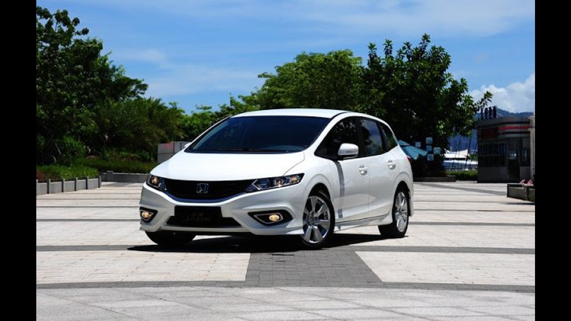 Honda Jade: versátil e esportiva, MPV do Civic é revelada na China