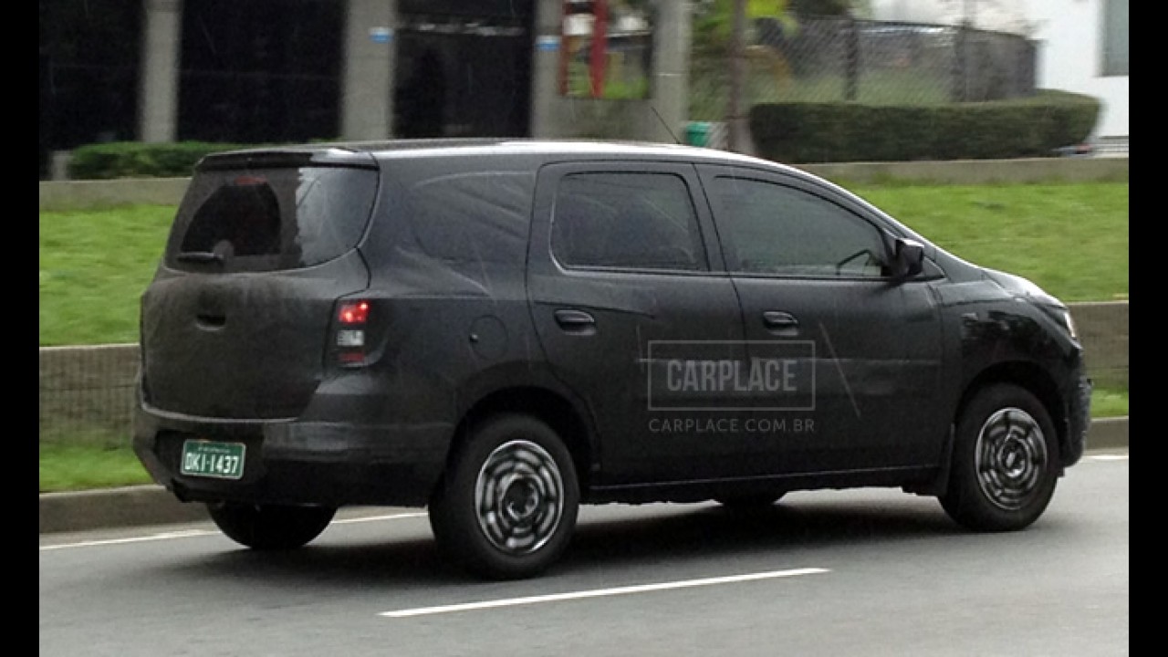 Nova Chevrolet Spin: Flagramos a minivan sucessora da Meriva e Zafira