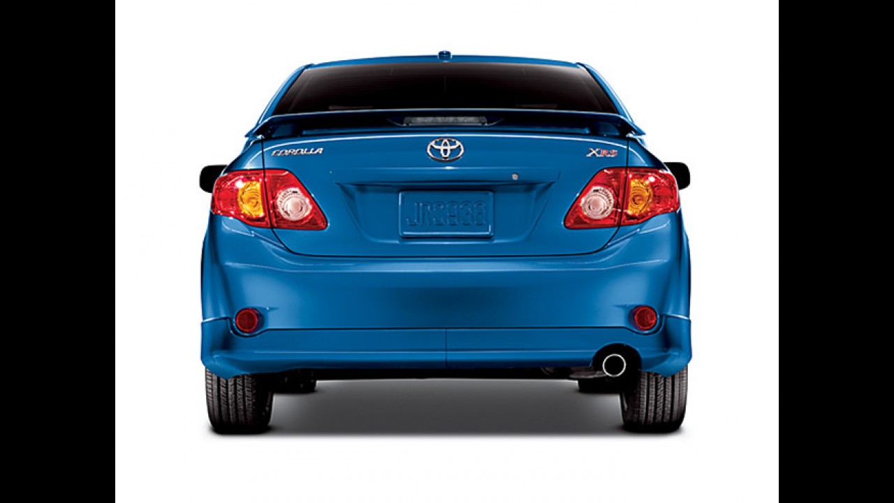 Toyota Corolla XRS e Novo Camry chegam mês que vem