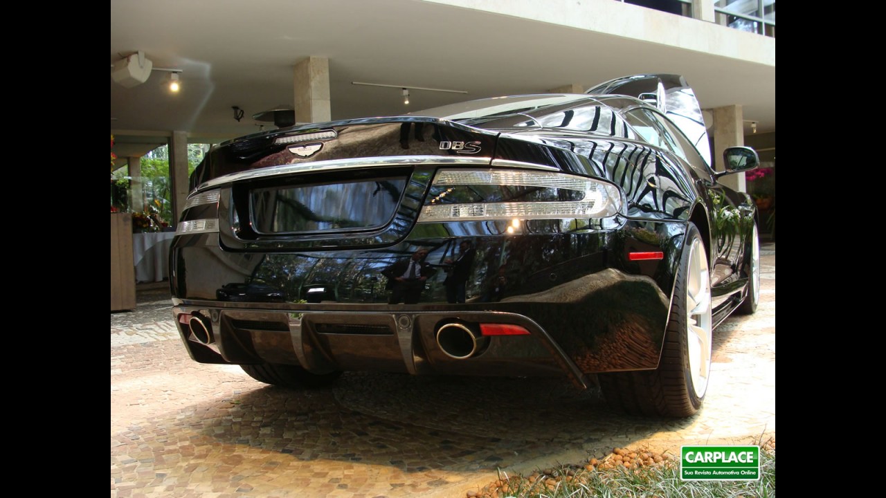 Aston Martin inicia oficialmente as operações no Brasil - Fotos