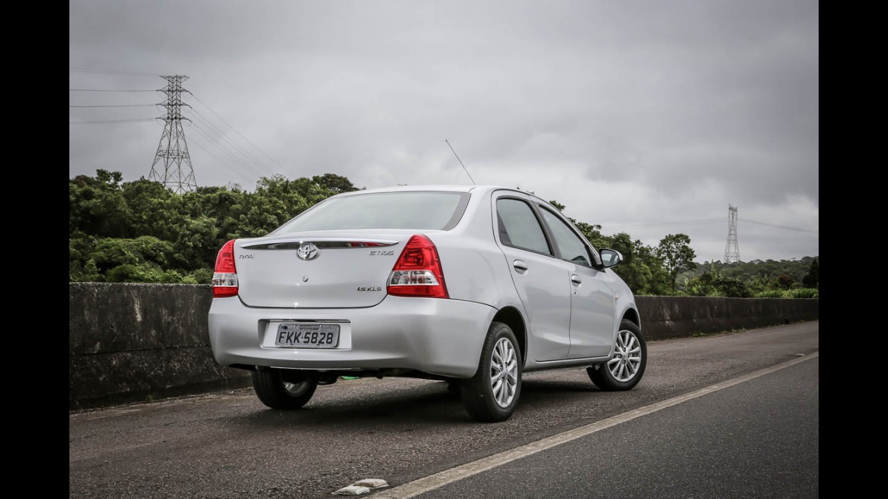 Toyota Etios chega a marca de 100 mil unidades produzidas no Brasil