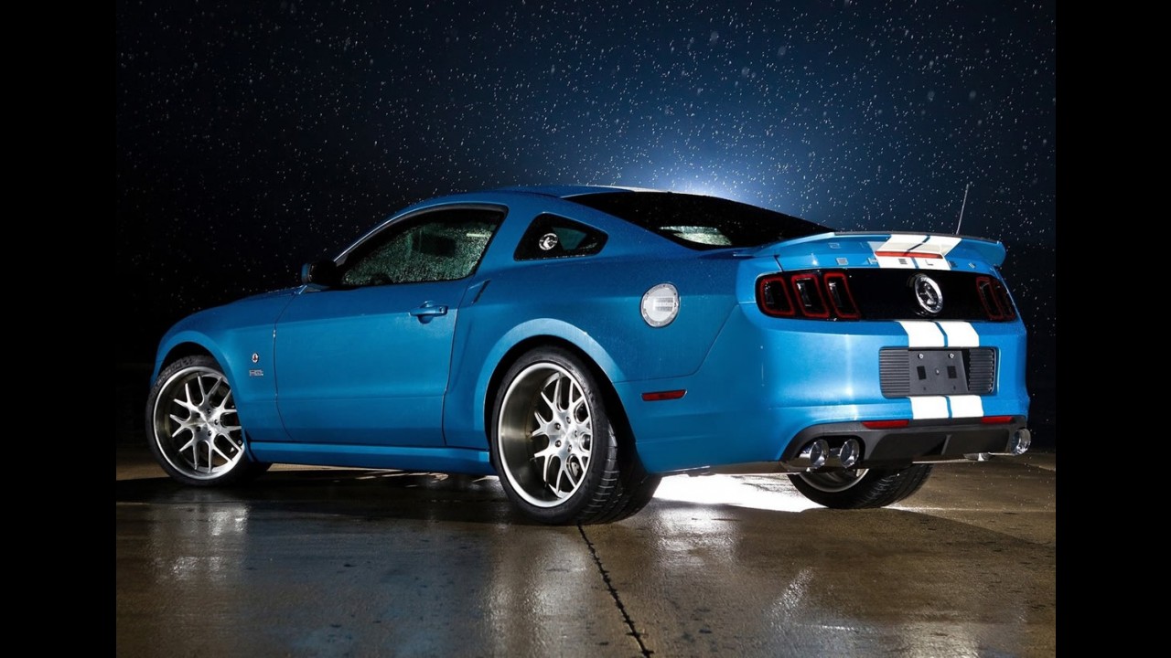 Ford homenageia Carroll Shelby com o especial GT500 Cobra de 860 cavalos