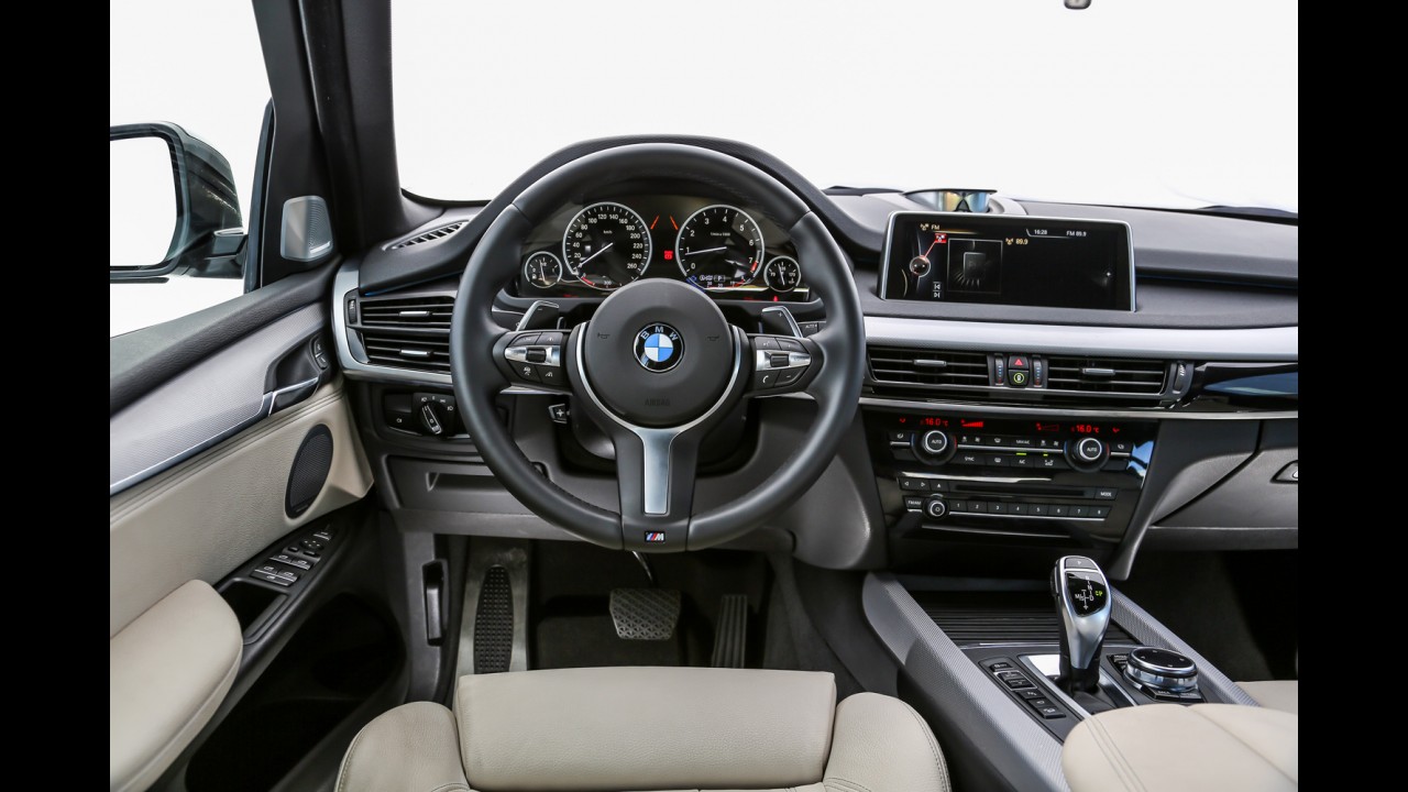 Teste CARPLACE: BMW X5 e Volvo V60 T6 - por que os SUVs estão matando as peruas?