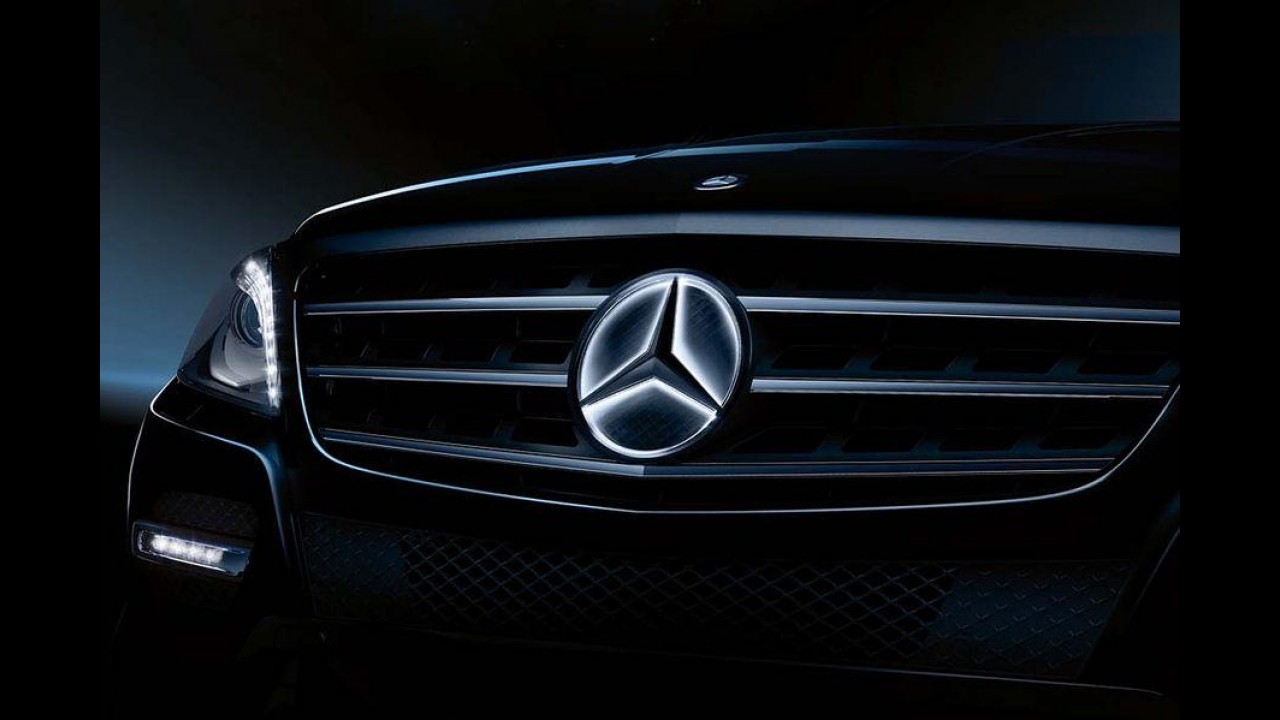 Mercedes oferecerá logotipo iluminado como opcional para alguns modelos