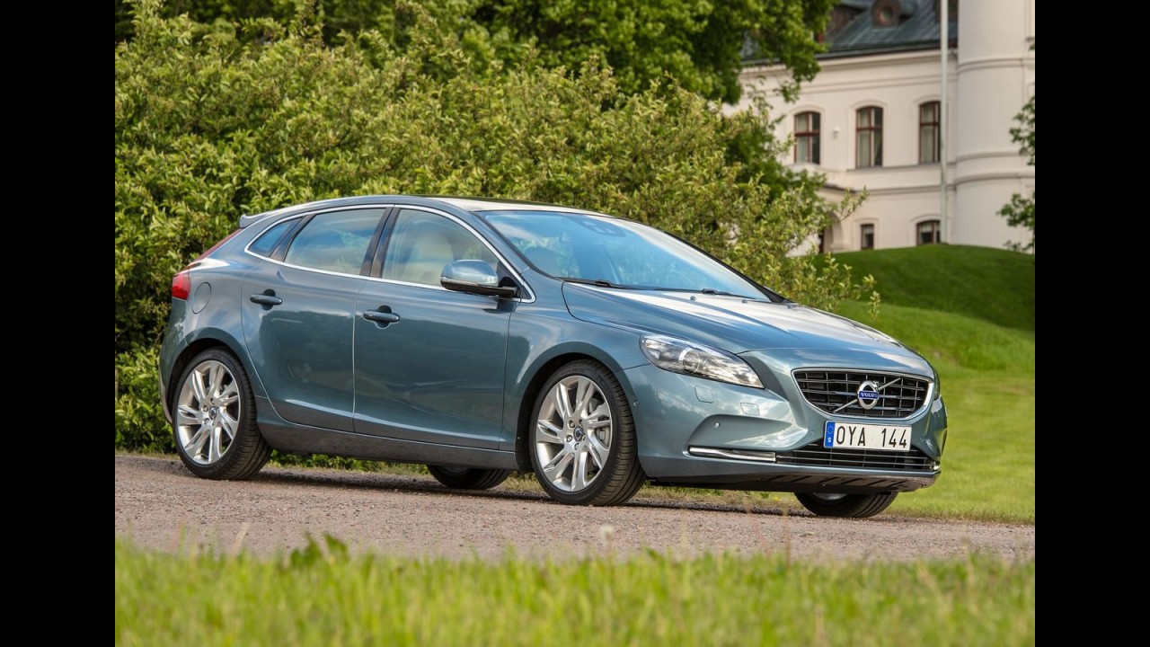 Volvo lança V40 no Brasil por R$ 115.950 iniciais