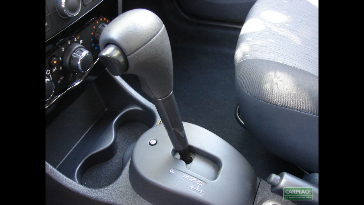 Avaliação - Renault Logan Expression 1.6 16v Hi-Flex Automático 2012
