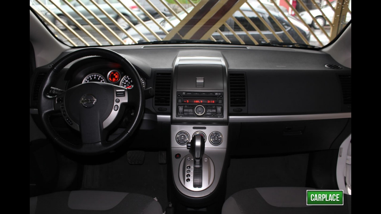 Garagem CARPLACE: Detalhes do acabamento interno do Nissan Sentra S