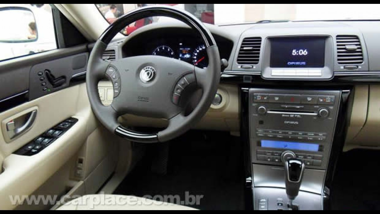 Kia Opirus Premium 2010 - Sedan com visual atualizado é apresentado na Coréia do Sul