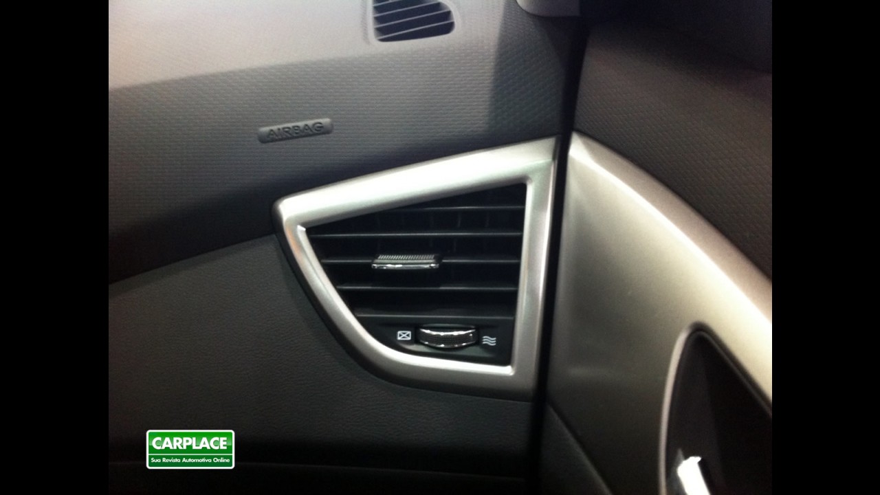 Hyundai Veloster: detalhes do acabamento interno e novos preços
