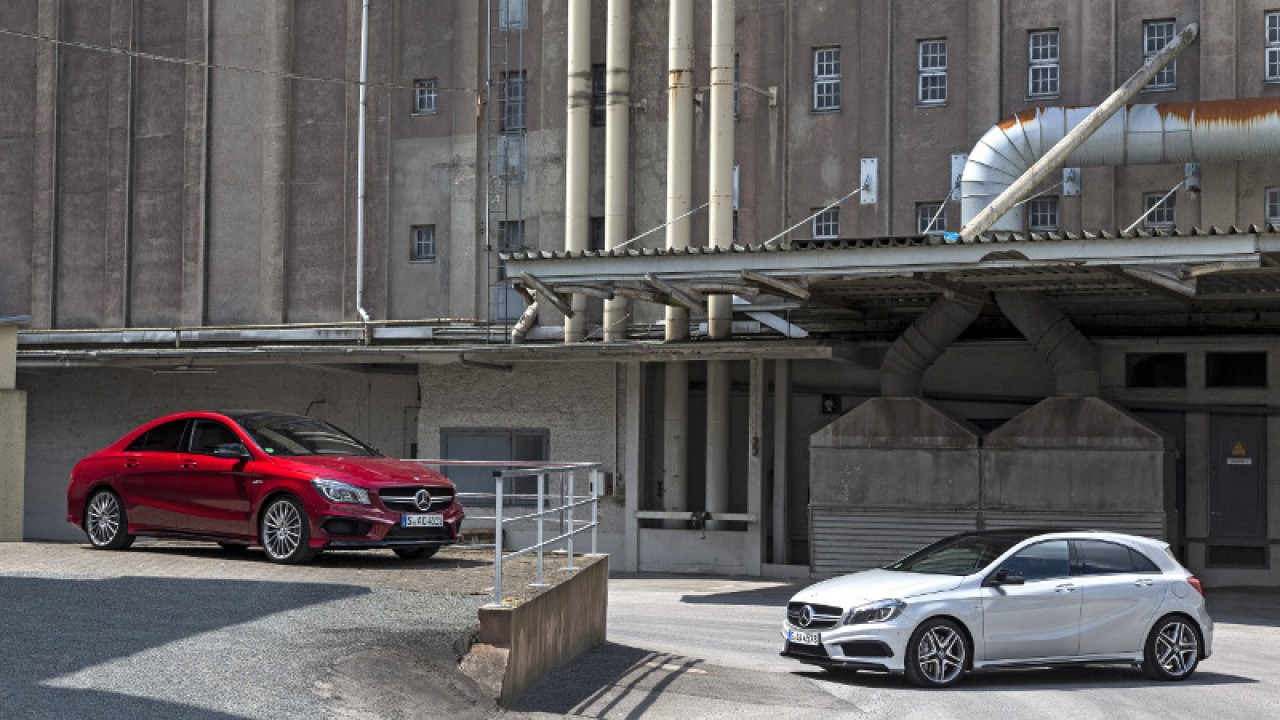 Volta rápida: A 45 AMG e CLA 45 AMG abordam desempenho de maneiras distintas