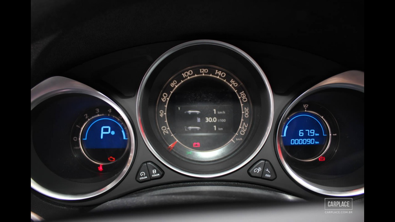 Salão de Paris: Conhecemos o Citroën C4L, o sucessor do C4 Pallas - Confira fotos e impressões