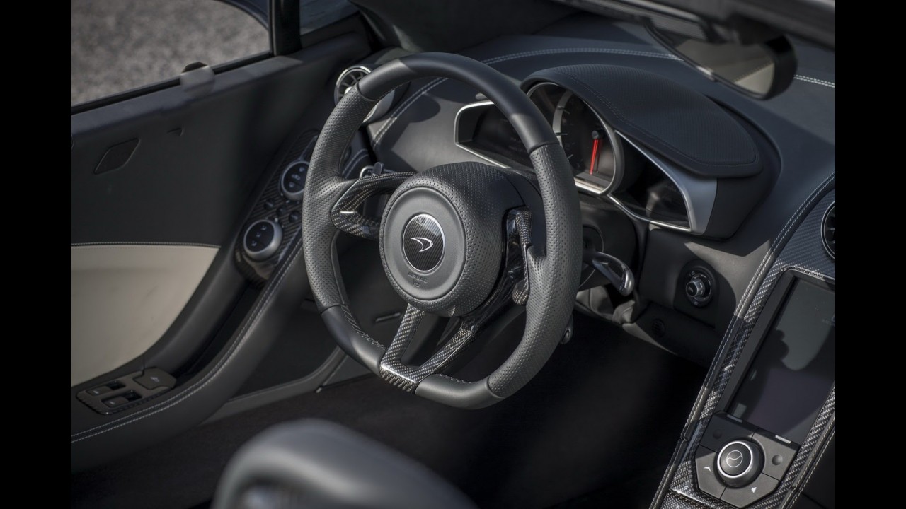 McLaren divulga nova leva de imagens do conversível MP4-12C Spider
