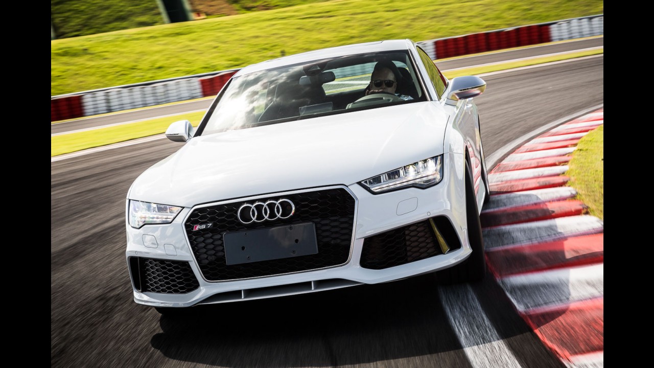 Briga de luxo: Mercedes bate BMW e Audi e lidera vendas globais em julho