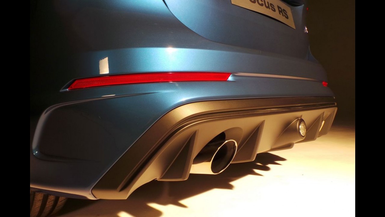 Oficial: novo Focus RS de 320 cv é revelado - veja galeria