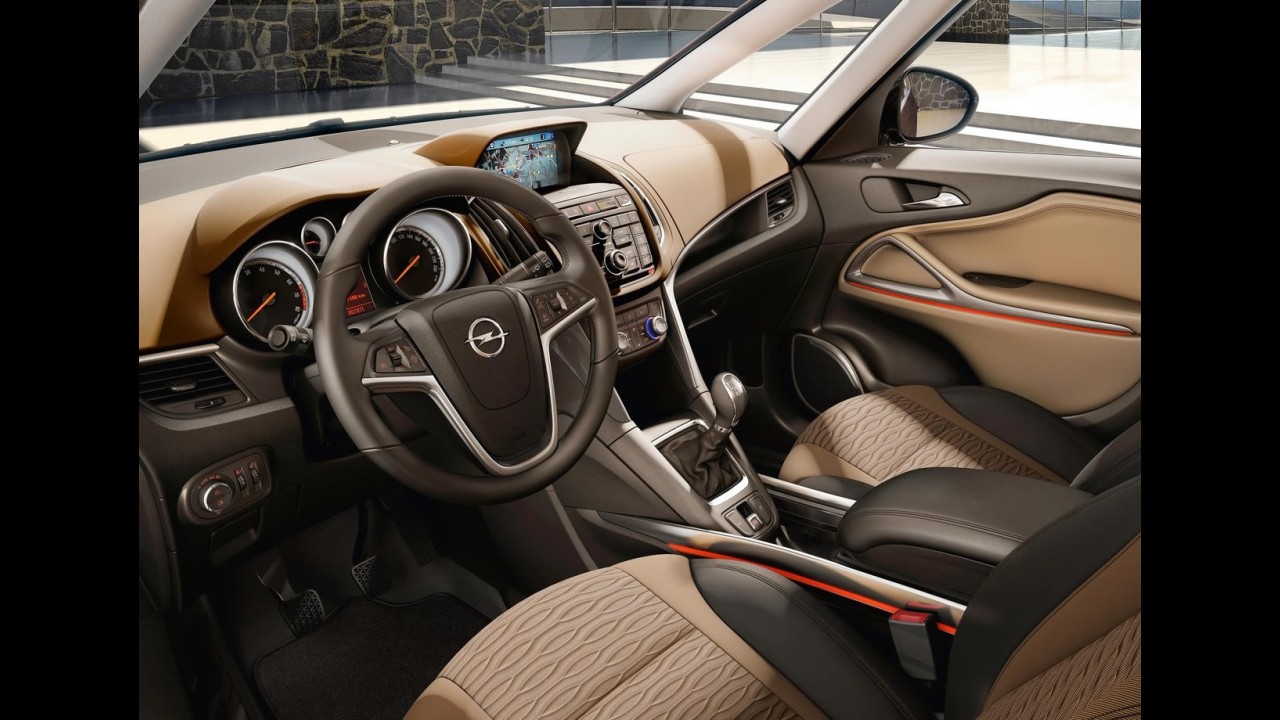 Nova Opel Zafira Tourer começa ser vendida por 28.000 euros