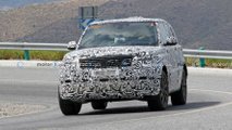 New Land Rover Range Rover PHEV spy photo (front)