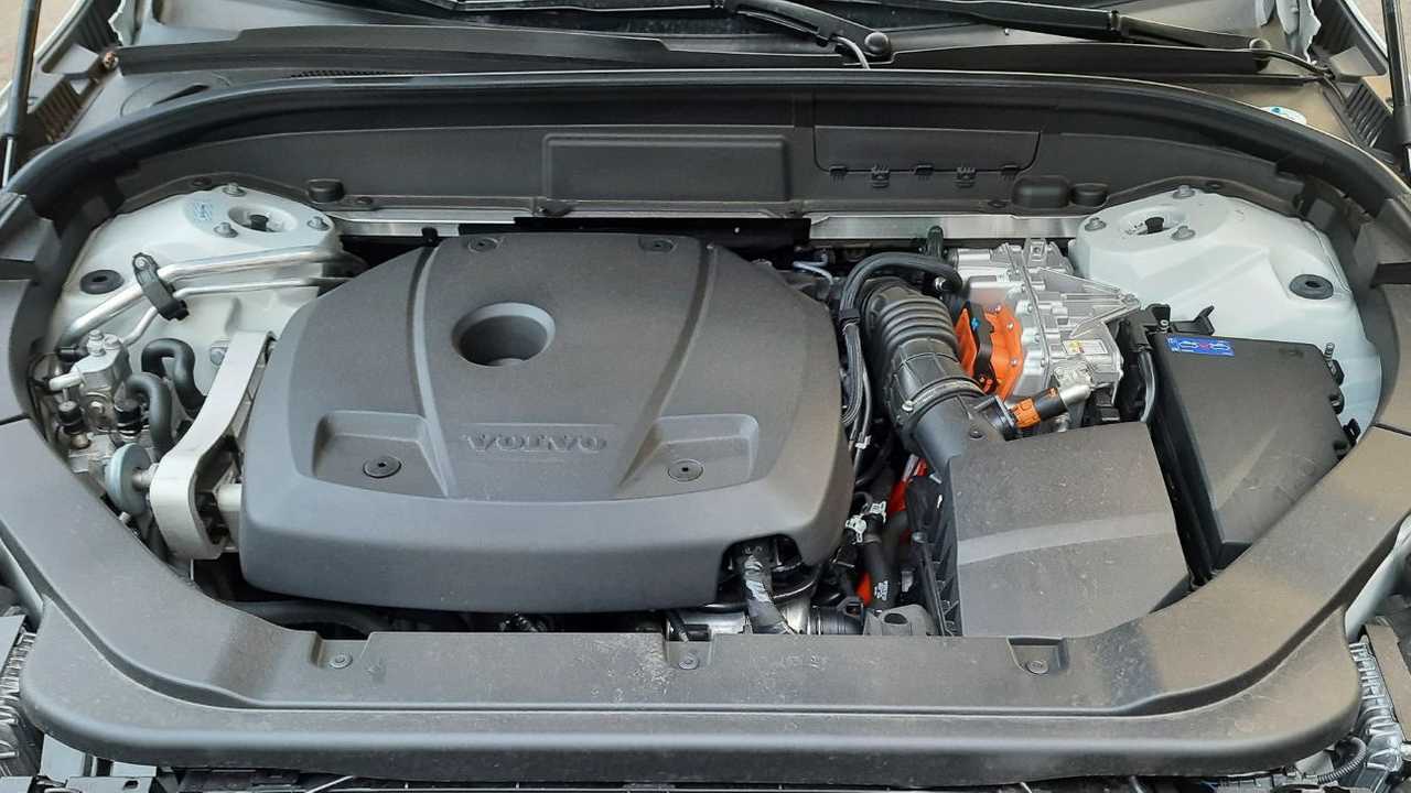 Volvo XC60 Inscription T8 Recharge 2021 (BR)