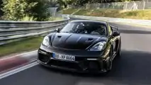 La Porsche Cayman GT4 RS debutta al Nurburgring