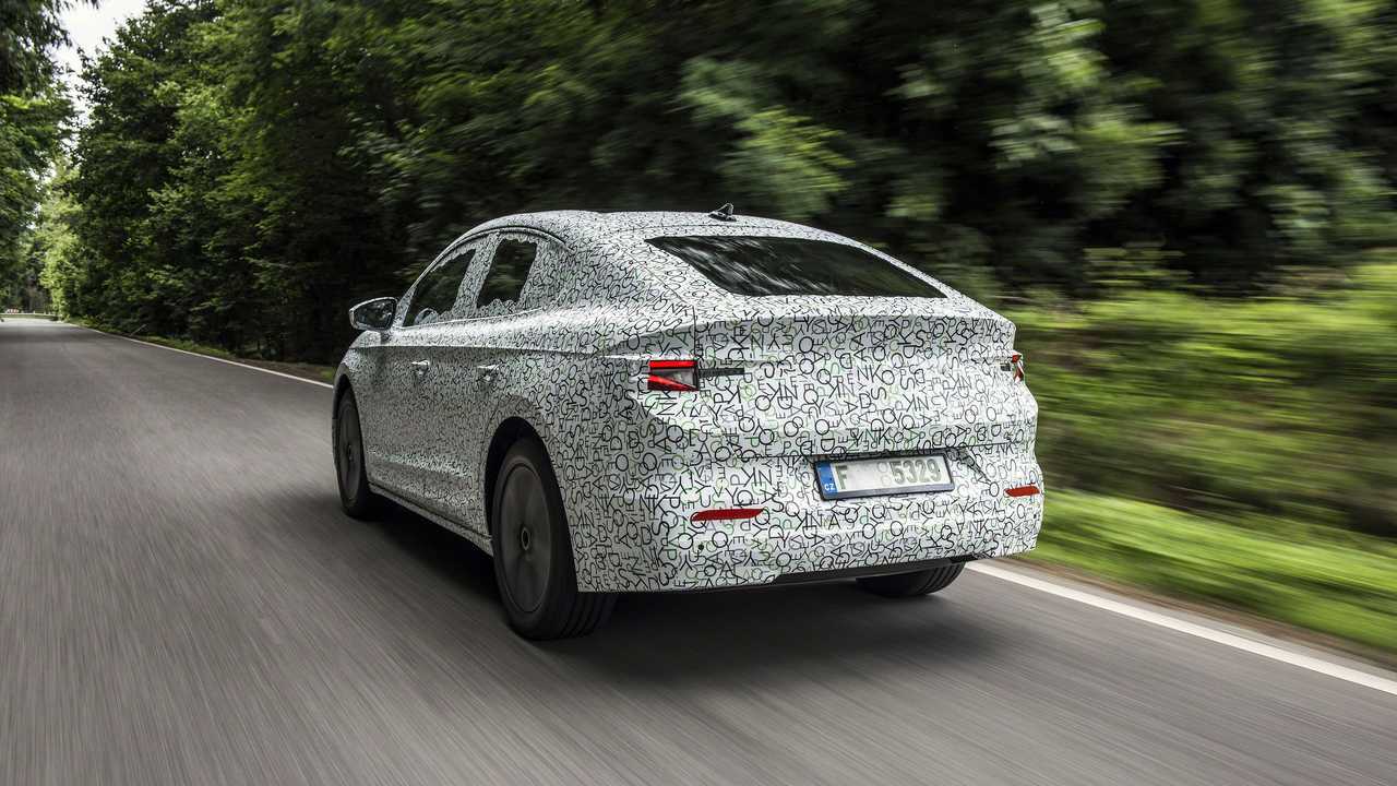 Прототип Skoda Enyaq Coupe iV, вид сзади