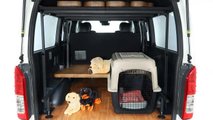Toyota HiAce Dog Van High Platform