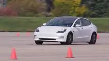 Goodyear teste la Tesla Model 3 avec des pneus sans air