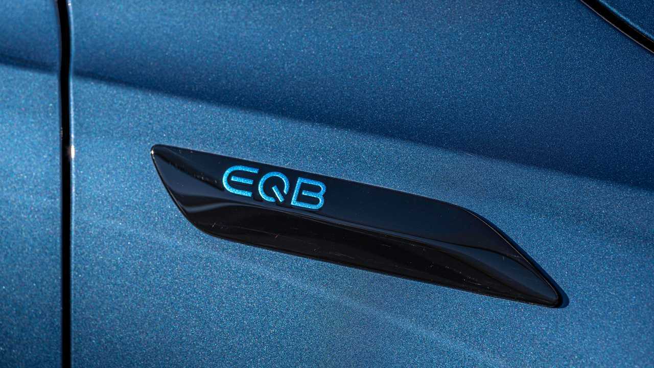 Mercedes EQB (2021), la prova su strada