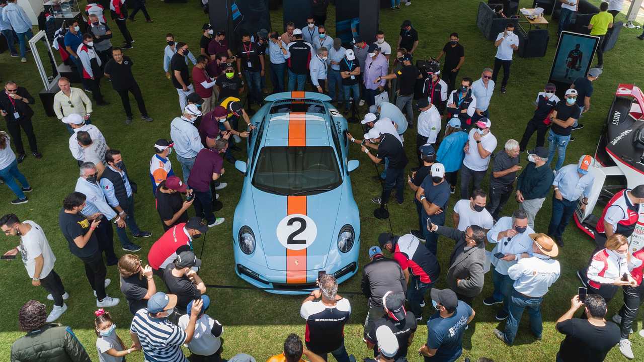 Porsche 911 Turbo S en homenaje a Pedro Rodríguez