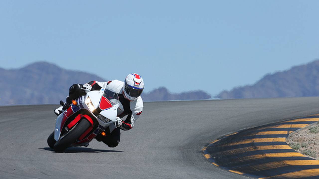 2013 Honda CBR600RR - Review