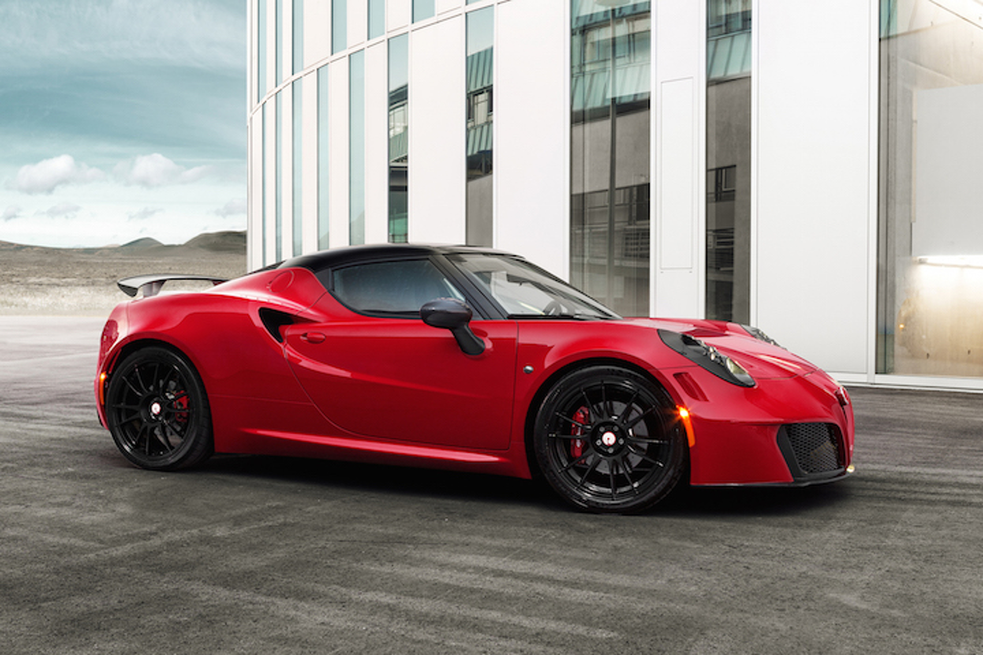 Italian Stallions: Alfa 4C and Fiat 500 Abarth Get Racy Upgrades from Pogea