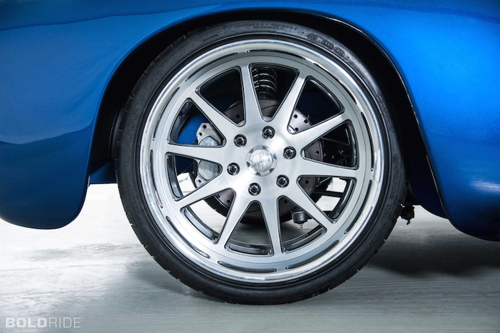 Stunning 650HP Viper-Powered Karmann Ghia Custom: Your Ride