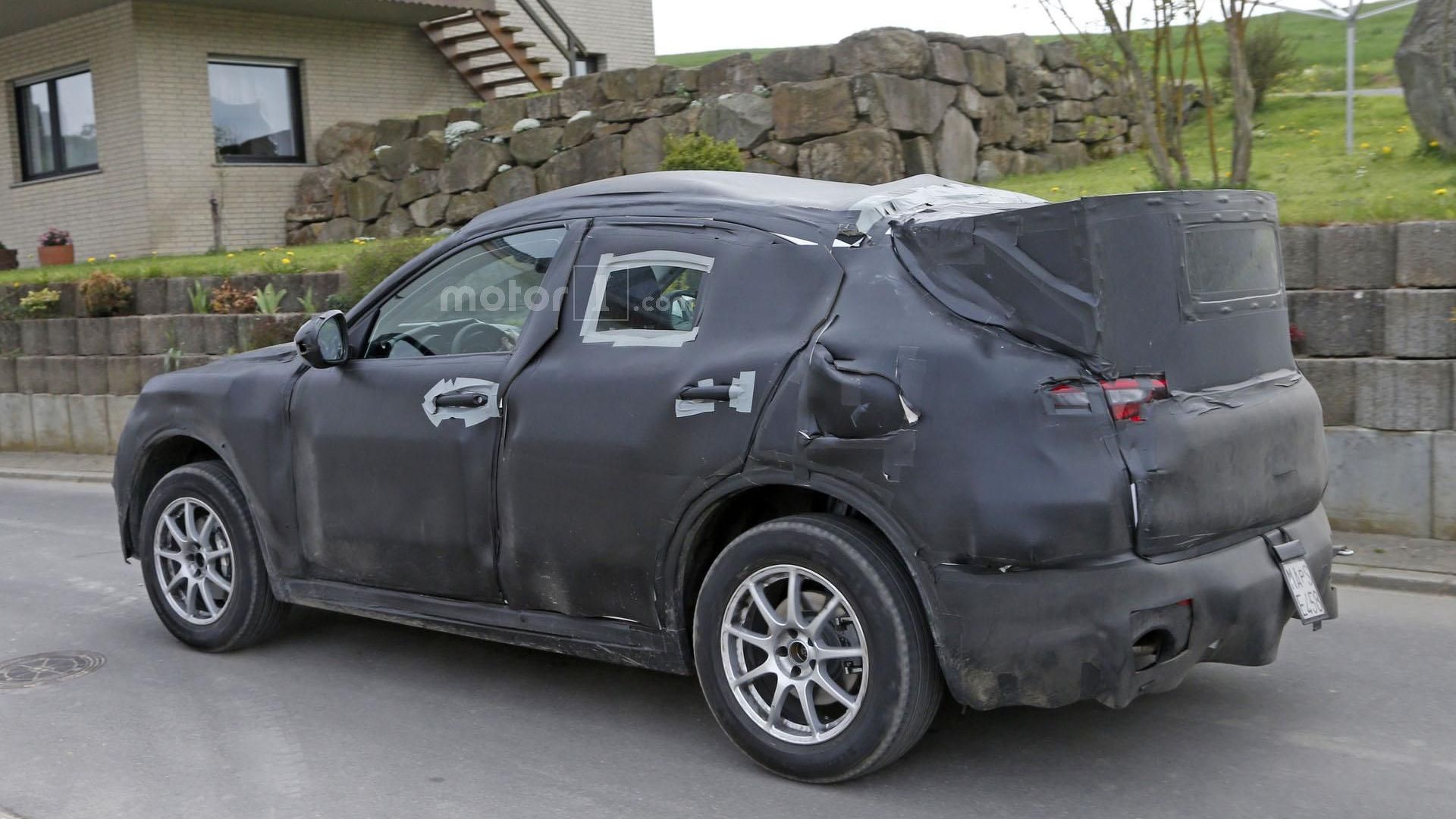 Alfa Romeo Stelvio Spied Looking Like A Giulia On Stilts