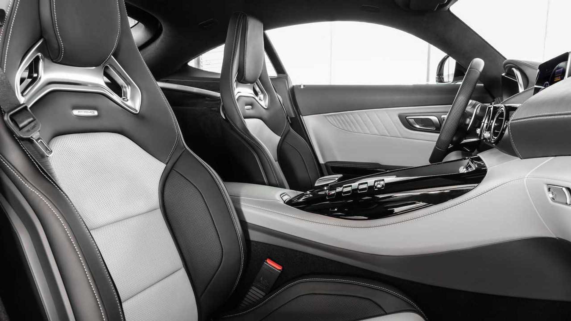 2020-mercedes-amg-gt.jpg