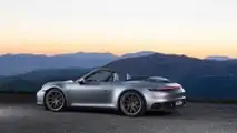 2020 Porsche 911 Convertible Fan Render