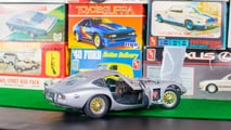 Toyota 2000GT Scale Model