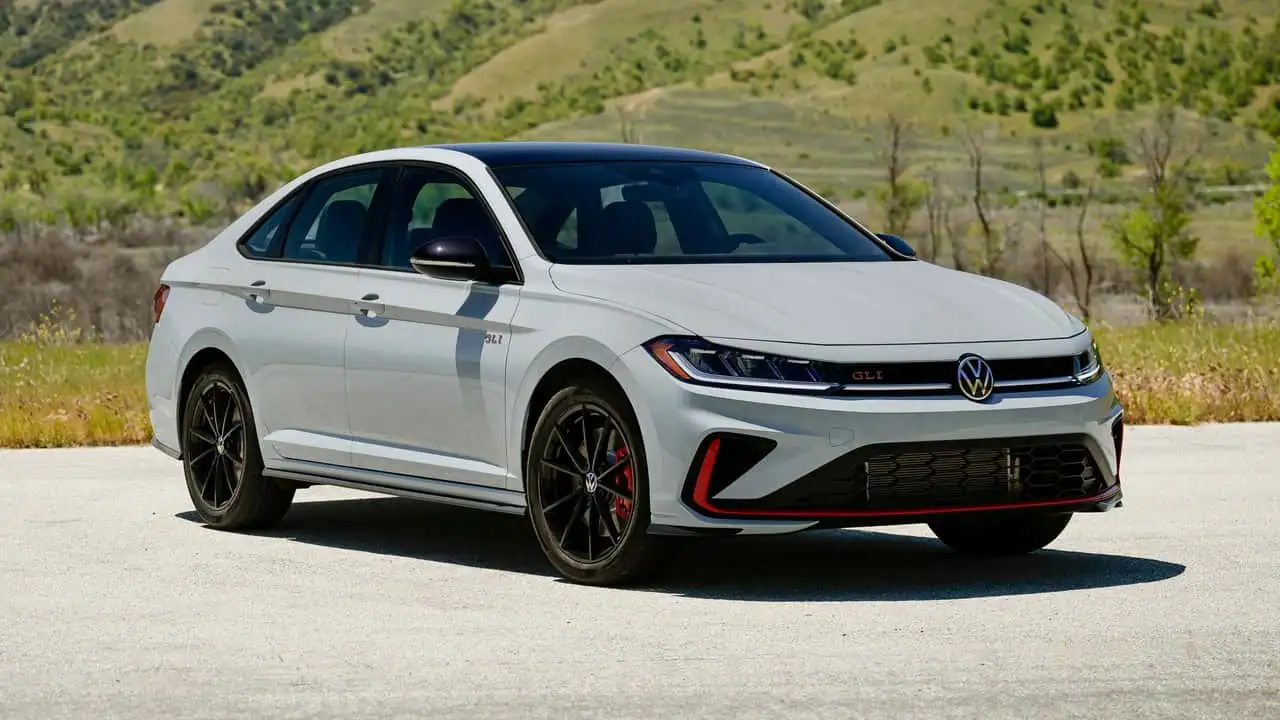 https://cdn.motor1.com/images/mgl/9m494G/s3/2025-volkswagen-jetta-gli.webp