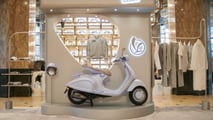 Vespa 946 Snake