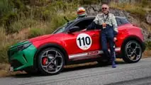 Carlos Tavares, PDG de Stellantis, et l'Alfa Romeo Junior Veloce