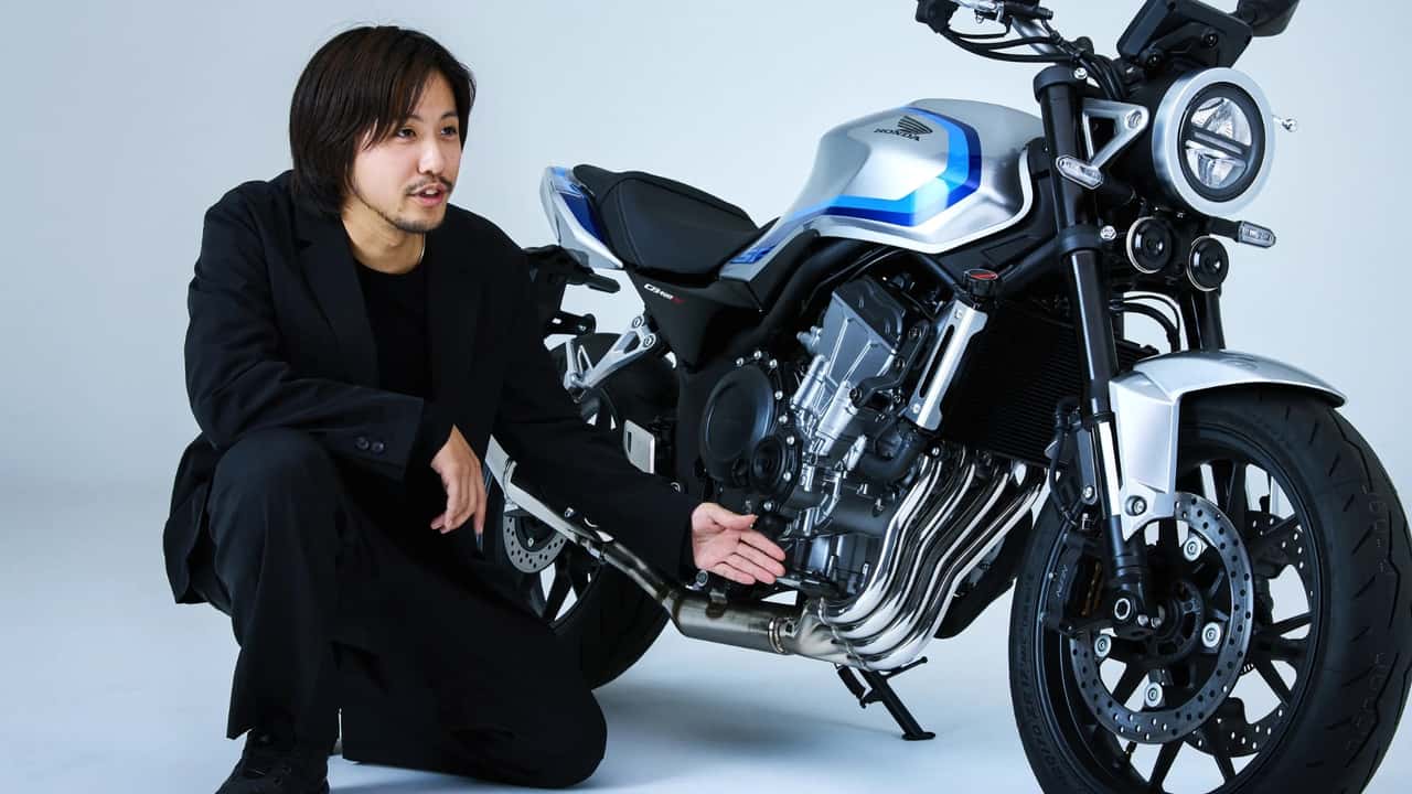 Honda CB400 Super Four E-Clutch