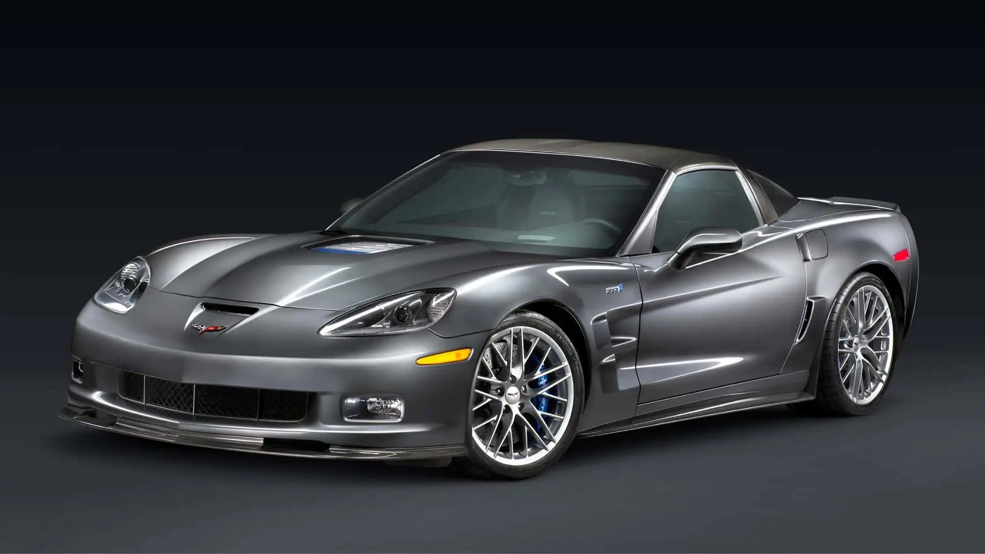 https://cdn.motor1.com/images/mgl/9m83xy/s1/c6-chevrolet-corvette-zr1.webp