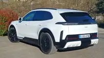 Porsche Cayenne Turbo Electric (2026) in Weiß: Das Exterieur