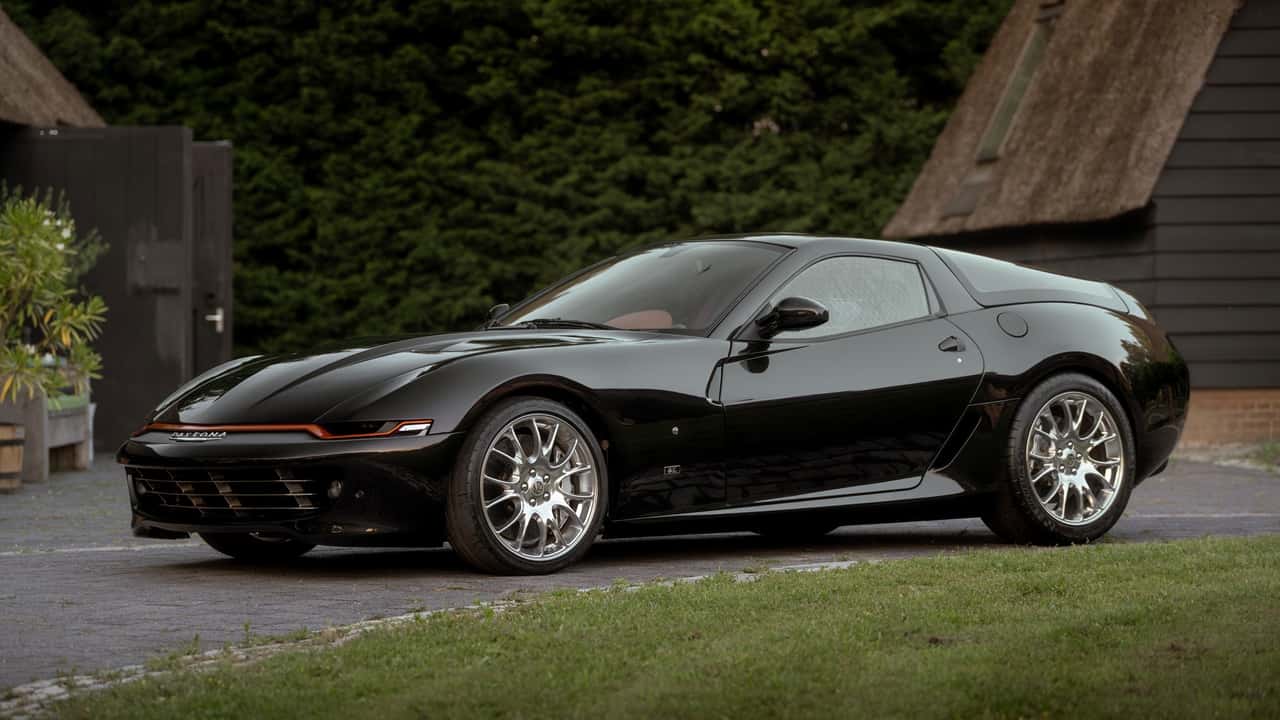 Ferrari V12 przerobione na shooting brake ze szklanym bagażnikiem