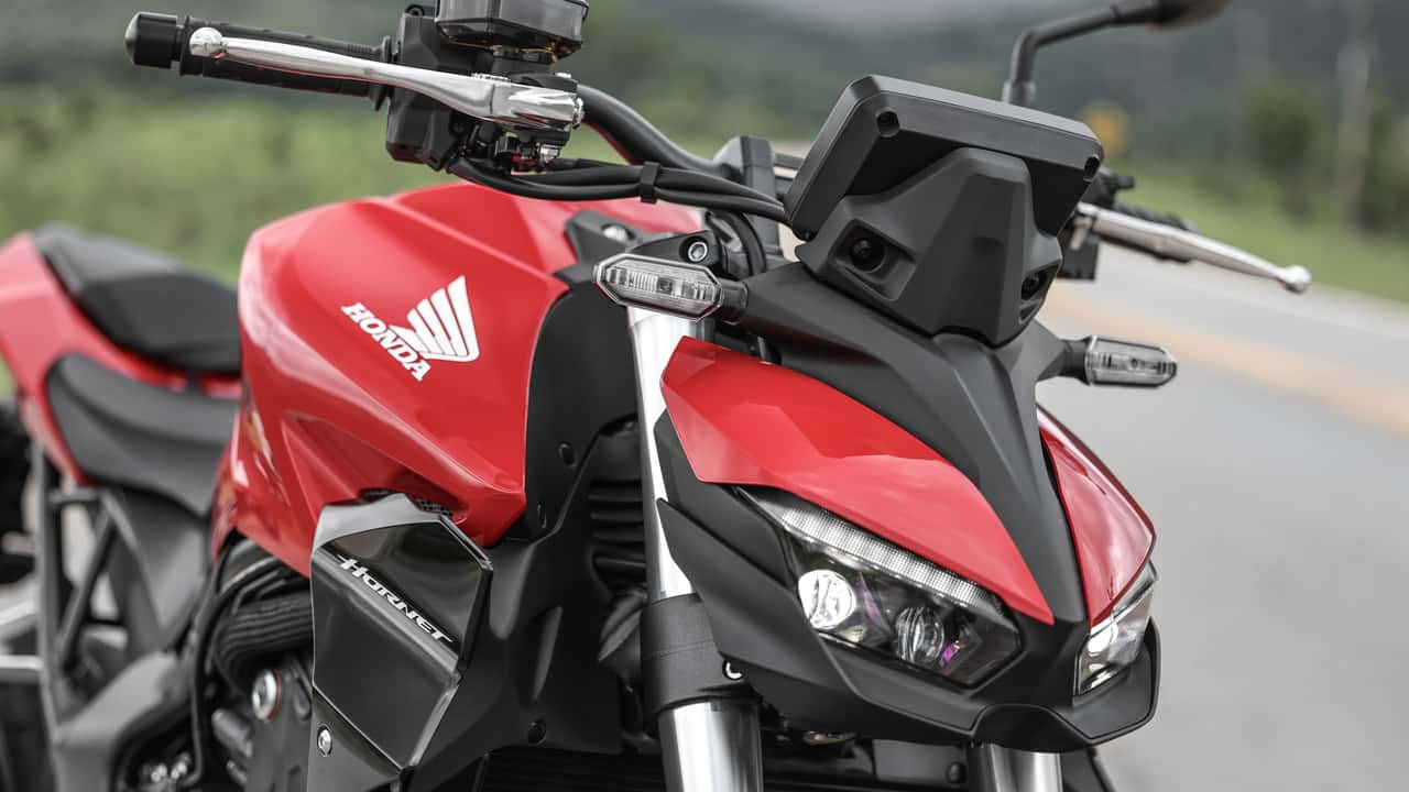 Honda lança CB 1000 Hornet 2027 no Brasil por R$ 68.800; veja fotos