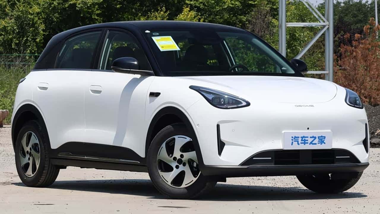 Geely EX2 em versão atualizada (China)